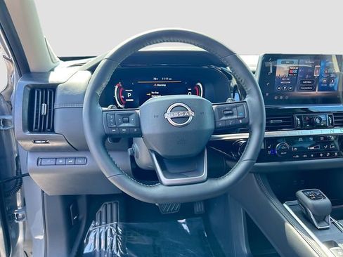 New 2026 Nissan Pathfinder Platinum FWD image 8