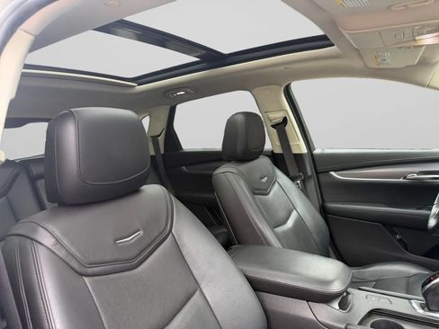 Used 2019 Cadillac XT5 Premium Luxury FWD image 34