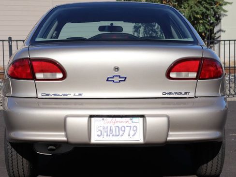 Used 1997 Chevrolet Cavalier LS w/ Preferred Equipment Group 2 FWD image 8