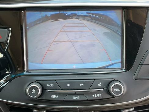 Used 2019 Buick Envision Essence FWD image 24