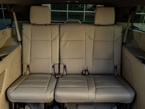 Used 2026 Cadillac Escalade Platinum Sport w/ LPO, ONYX Package image 34