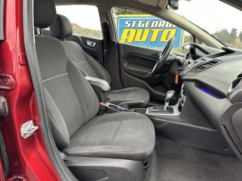 Used 2014 Ford Fiesta SE image 18