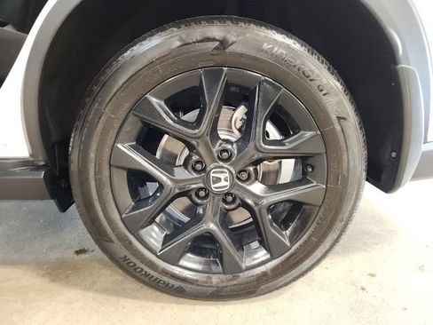 Certified 2025 Honda HR-V Sport image 23