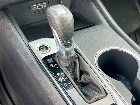 Used 2022 Nissan Altima 2.5 SV FWD image 16