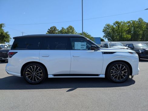 New 2026 INFINITI QX80 Autograph AWD/4WD image 2