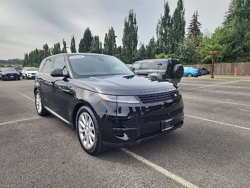 Used 2025 Land Rover Range Rover Sport SE AWD/4WD image 6