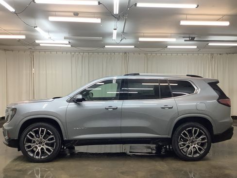 New 2026 GMC Acadia Denali Ultimate AWD/4WD image 10