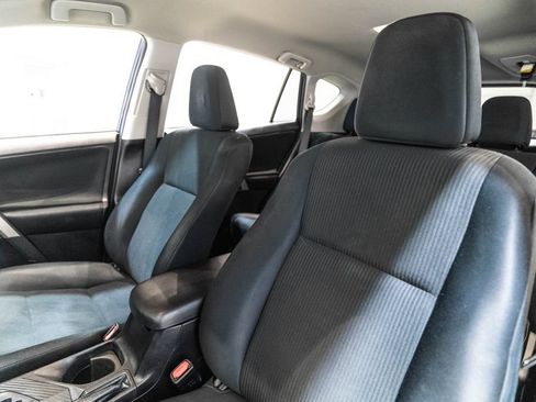Used 2015 Toyota RAV4 LE AWD/4WD image 6