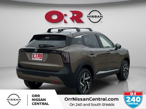 New 2026 Nissan Kicks SV w/ Charging Package FWD image 5