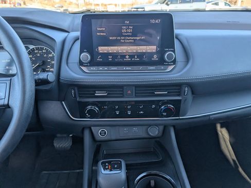 Used 2023 Nissan Rogue S image 19