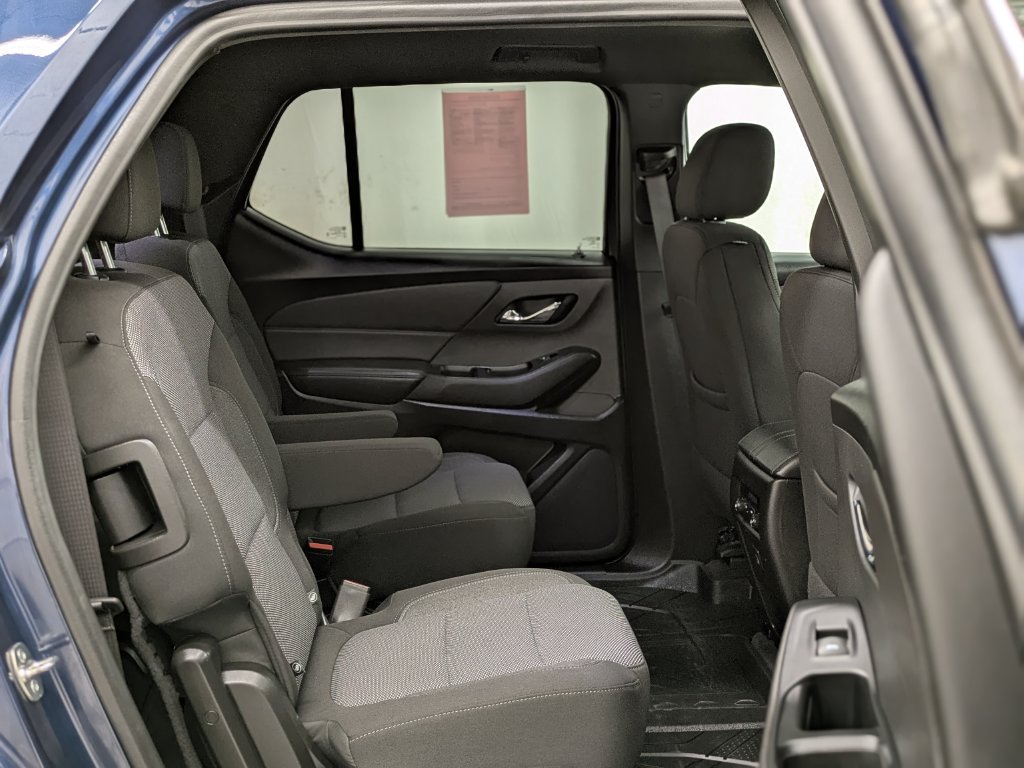 Used 2023 Chevrolet Traverse LT w/ LPO, Floor Liner Package AWD/4WD image 26