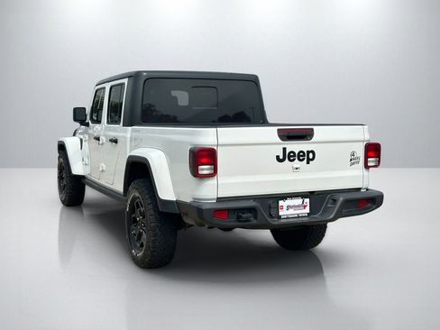 Used 2021 Jeep Gladiator Sport AWD/4WD image 7