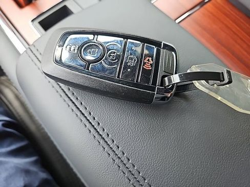 Used 2024 Lincoln Navigator L Reserve AWD/4WD image 31