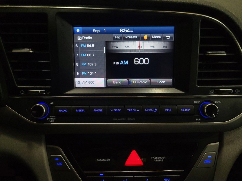 Used 2018 Hyundai Elantra SEL FWD image 25