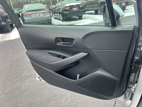 Used 2024 Toyota Corolla LE image 27