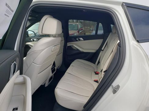 New 2026 BMW X6 xDrive40i image 7