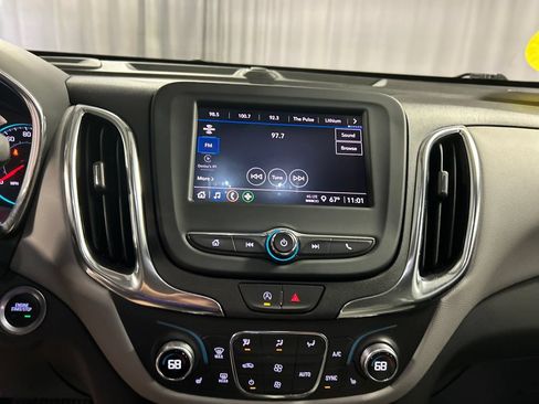 Used 2024 Chevrolet Equinox LT w/ LPO, Floor Liner Package FWD image 16