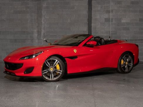 Used 2019 Ferrari Portofino image 7