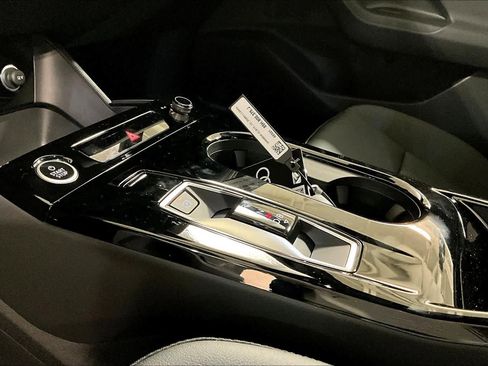 New 2027 Audi Q6 e-tron Premium AWD/4WD image 7