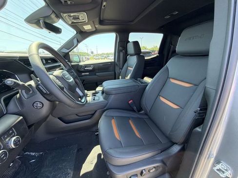 New 2026 GMC Sierra 1500 AT4 w/ AT4 Premium Package AWD/4WD image 11