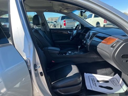 Used 2013 Hyundai Equus Ultimate image 19