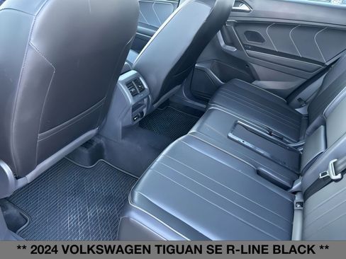 Used 2024 Volkswagen Tiguan SE R-Line image 18
