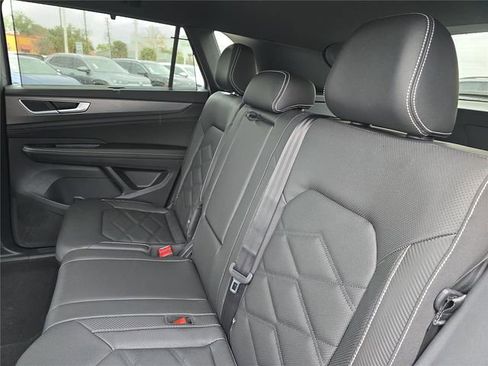New 2026 Volkswagen Atlas Cross Sport SE image 13