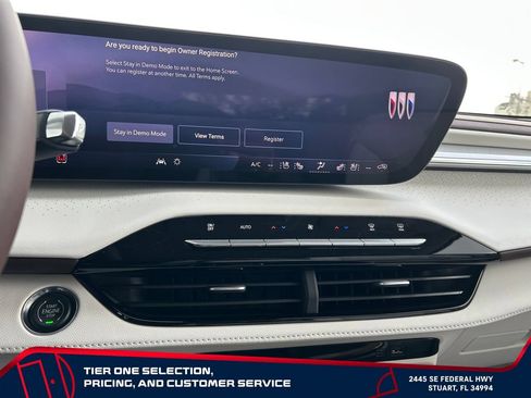 New 2026 Buick Enclave Avenir w/ Super Cruise Package AWD/4WD image 30