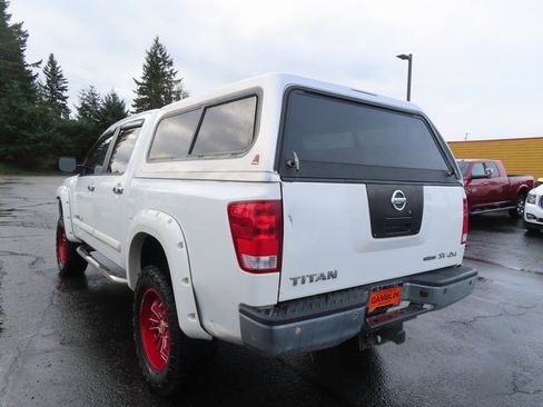 Used 2012 Nissan Titan SV w/ SV Value Truck Pkg image 5