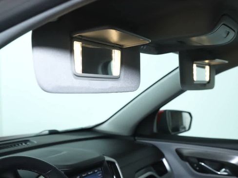 Used 2023 GMC Terrain SLT image 19