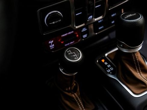 Used 2025 Jeep Gladiator Rubicon w/ Safety Group image 81