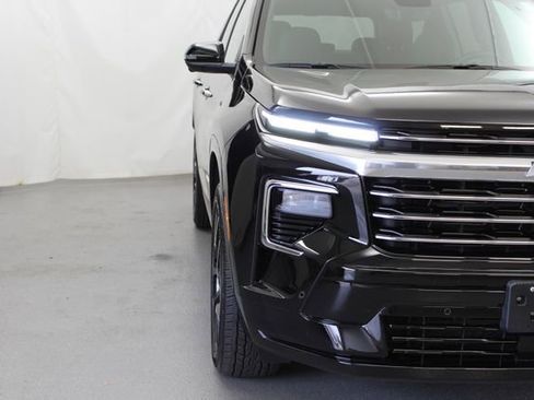 Used 2026 Chevrolet Traverse High Country image 2