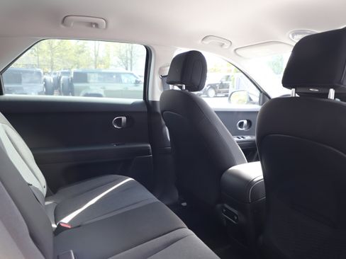 Used 2024 Hyundai Ioniq 5 SEL AWD/4WD image 10