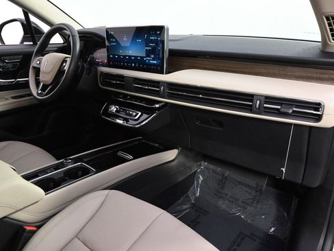 New 2026 Lincoln Corsair Reserve AWD/4WD image 15