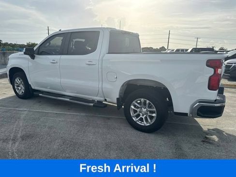 Used 2024 Chevrolet Silverado 1500 LT RWD image 15