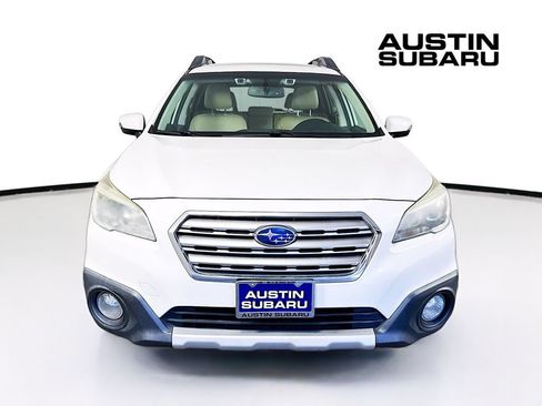 Used 2016 Subaru Outback 2.5i Limited AWD/4WD image 2