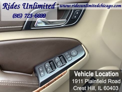 Used 2017 Chevrolet Suburban Premier AWD/4WD image 12