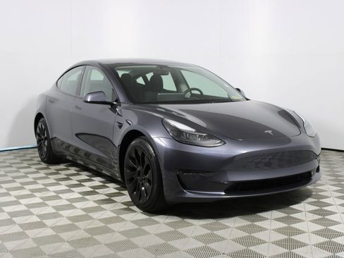 Used 2023 Tesla Model 3 Standard Range image 26