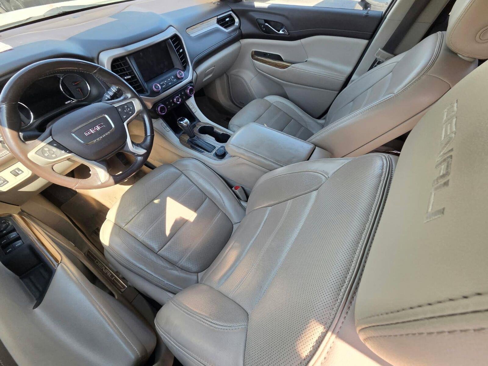 Used 2019 GMC Acadia Denali w/ Technology Package AWD/4WD image 7