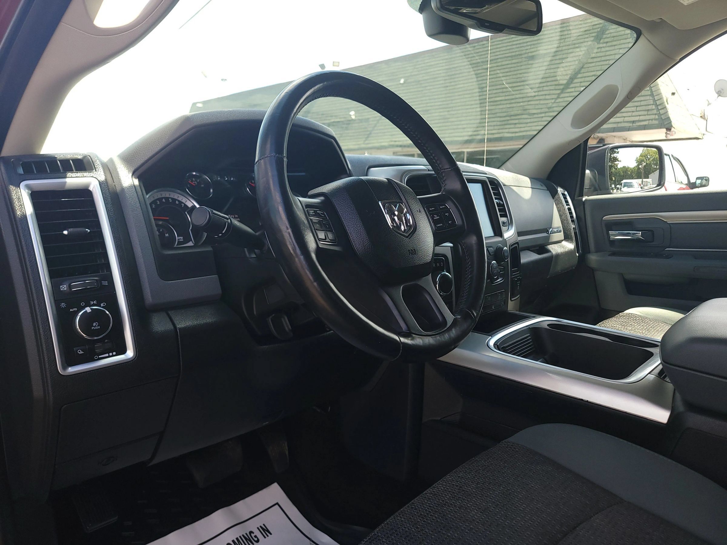 Used 2017 RAM 1500 Big Horn AWD/4WD image 18