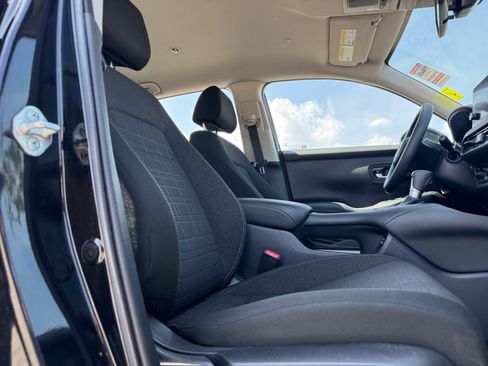Used 2025 Honda HR-V LX image 19