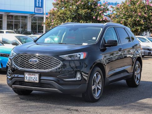 Used 2023 Ford Edge SEL w/ Convenience Package AWD/4WD image 3