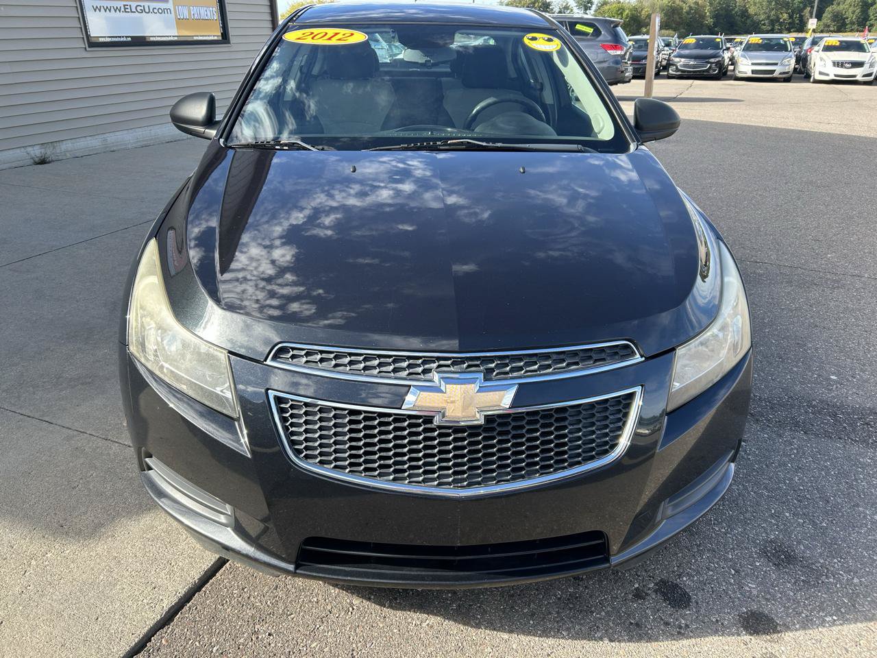 Used 2012 Chevrolet Cruze LS w/ Connectivity Package FWD image 2