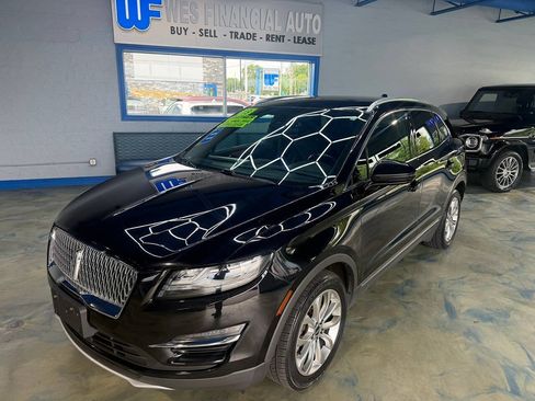 Used 2019 Lincoln MKC Select w/ Vista Value Package AWD/4WD image 8