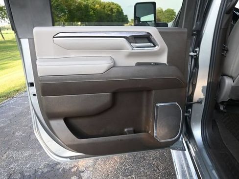 Used 2024 Chevrolet Silverado 3500 LTZ AWD/4WD image 15