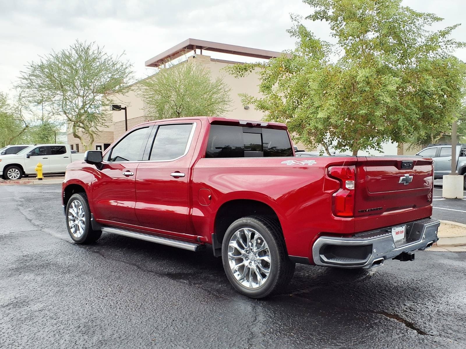 Used 2023 Chevrolet Silverado 1500 LTZ w/ LTZ Premium Package AWD/4WD image 9