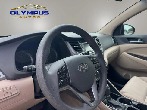 Used 2016 Hyundai Tucson SE w/ Option Group 02 FWD image 10