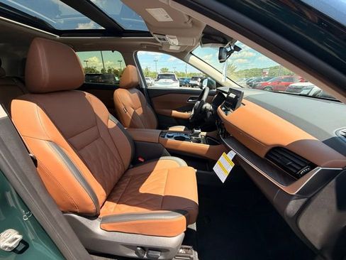 New 2026 Nissan Rogue Platinum AWD/4WD image 19