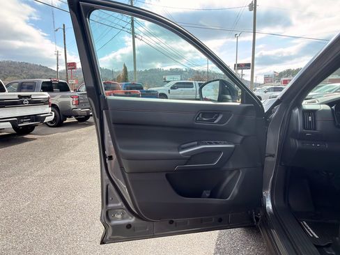 New 2026 Nissan Pathfinder Rock Creek image 10