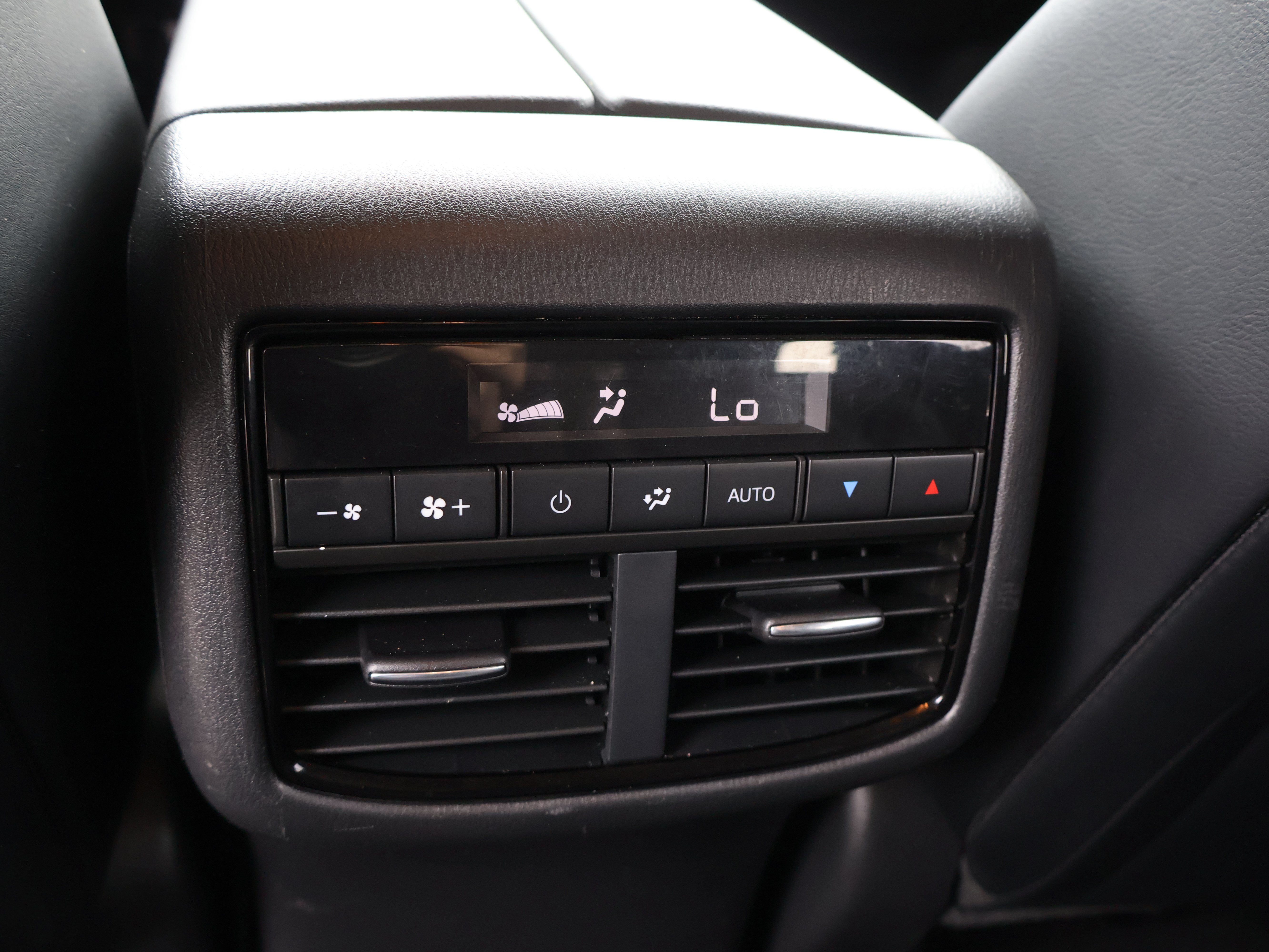 Used 2022 MAZDA CX-9 Touring AWD/4WD image 13